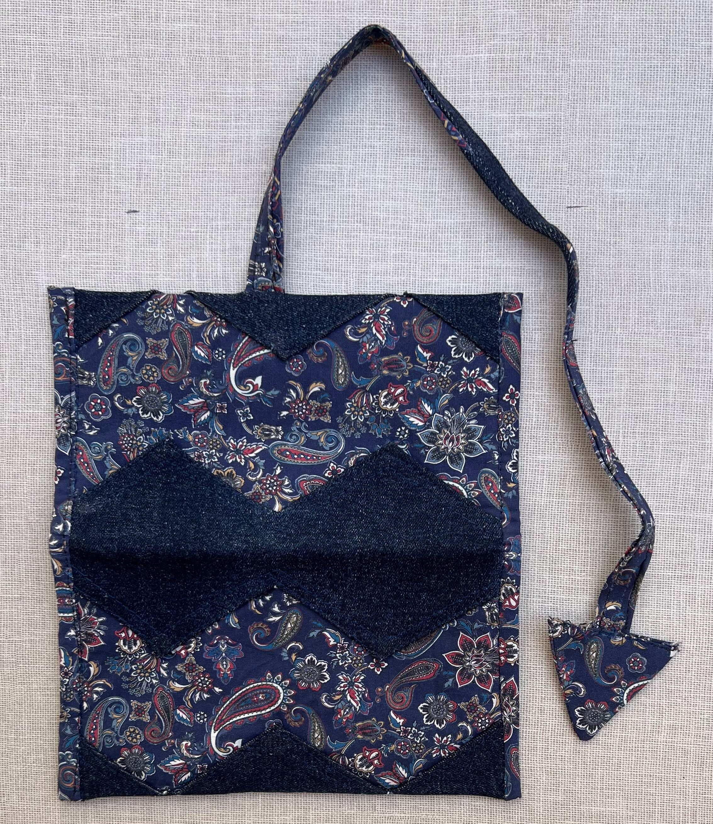 Dark Paisley Roll-up Tobacco Pouch