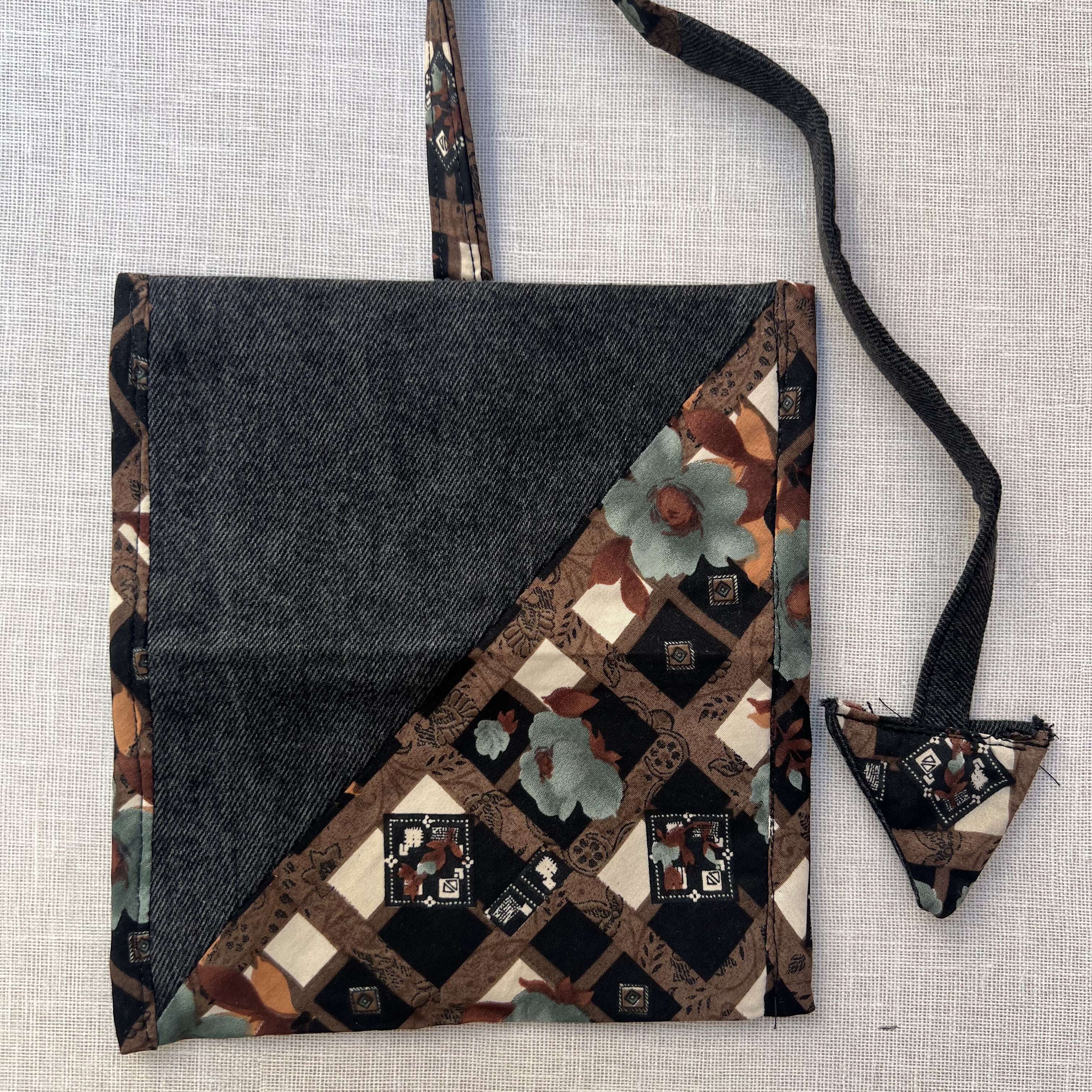 Black Denim Floral Pattern Tobacco Pouch