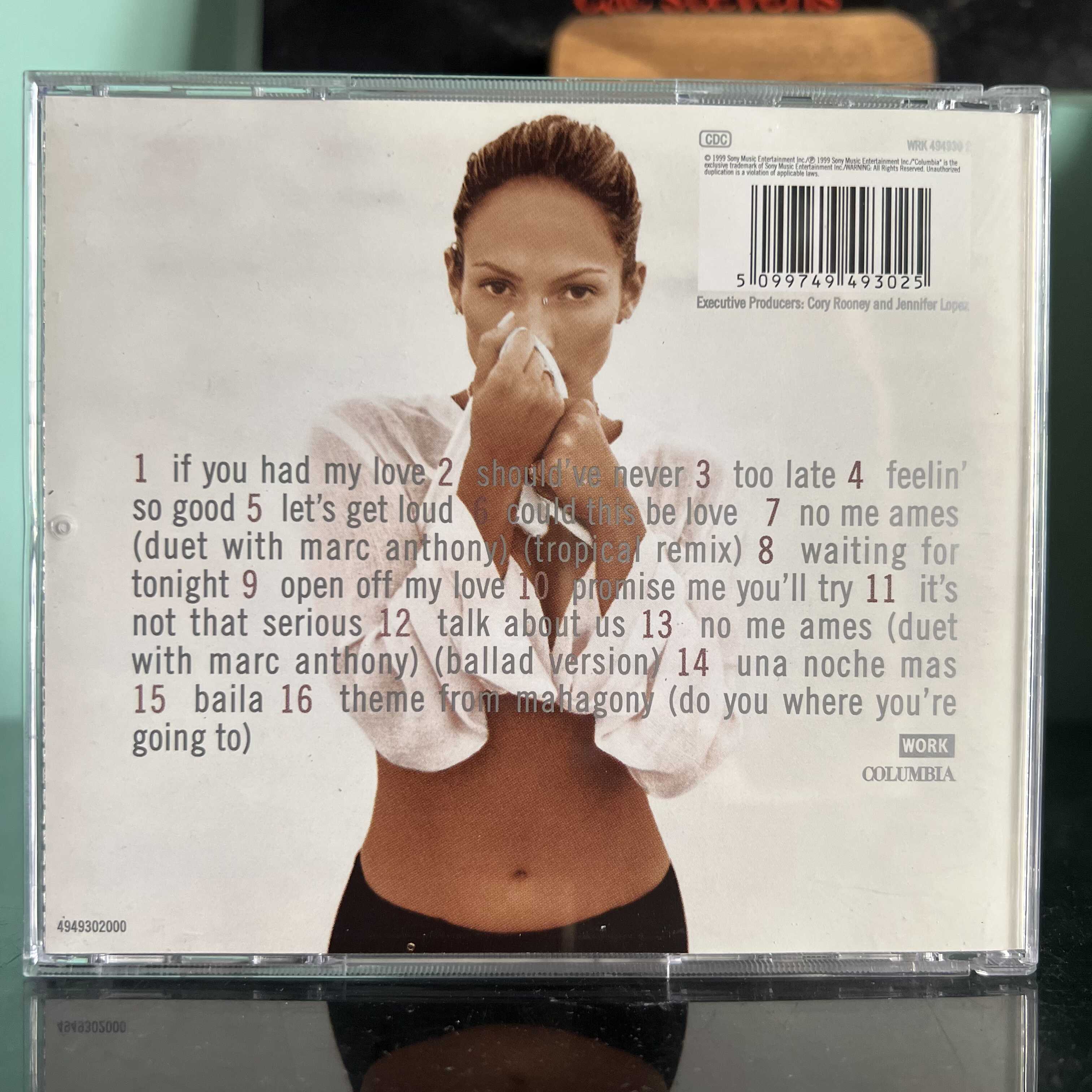 Jennifer Lopez - On the 6