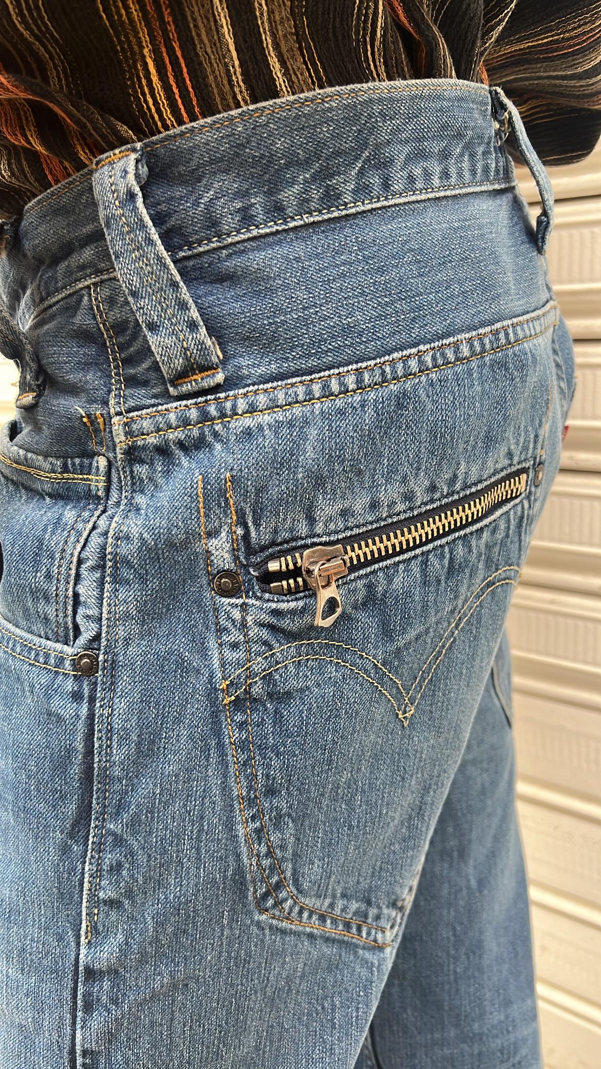 Levi's Straight Leg Jeans