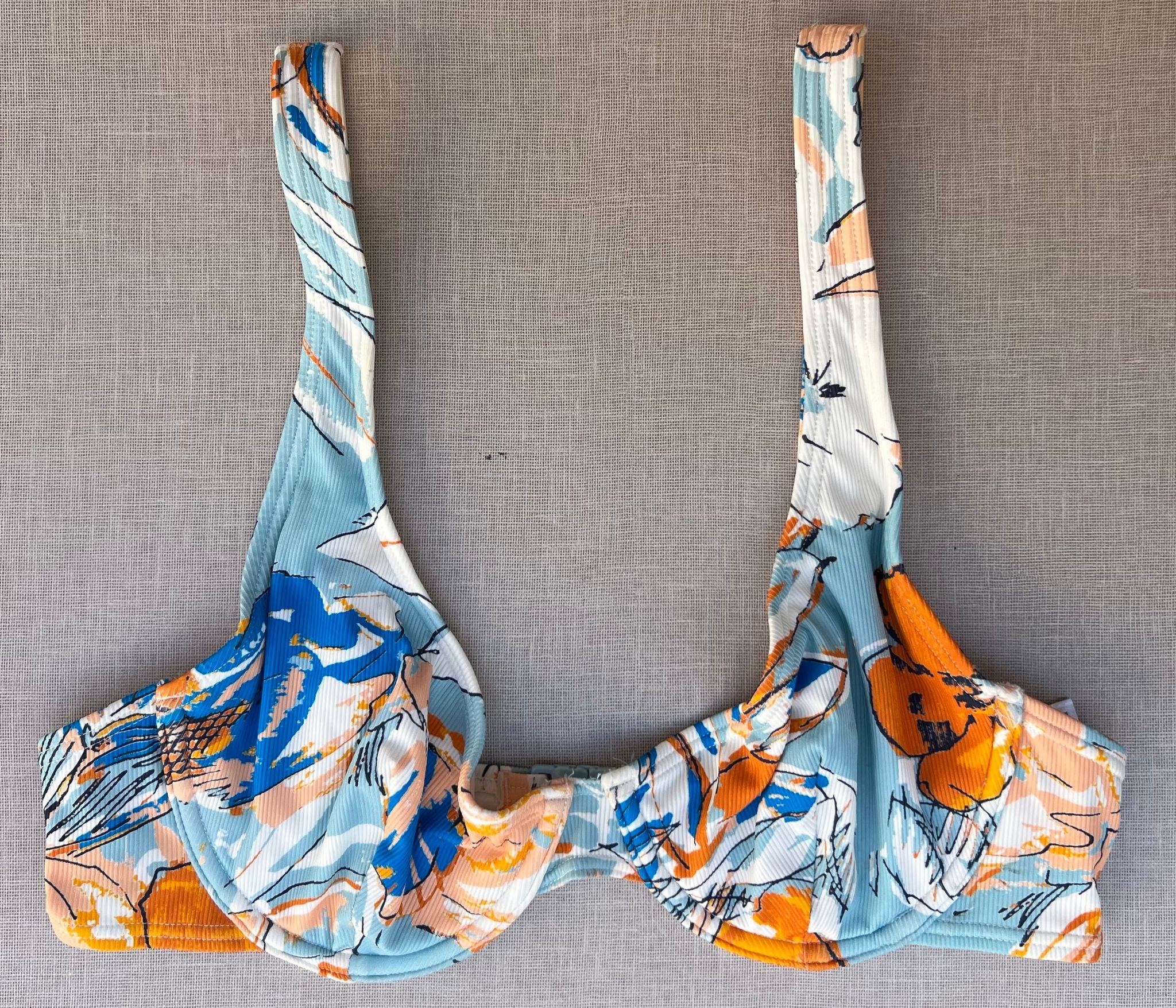 Abstract Print Underwire Bikini Top