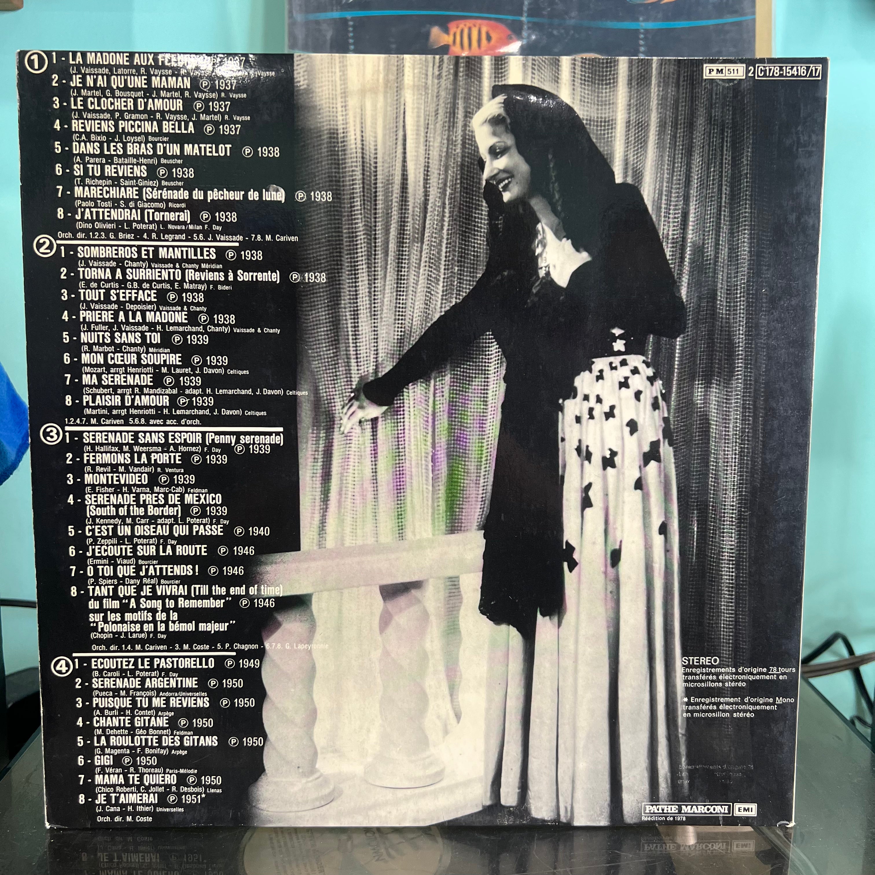 Rina Ketty - J'attendrai - Sombreros Et Mantilles (SIGNED)