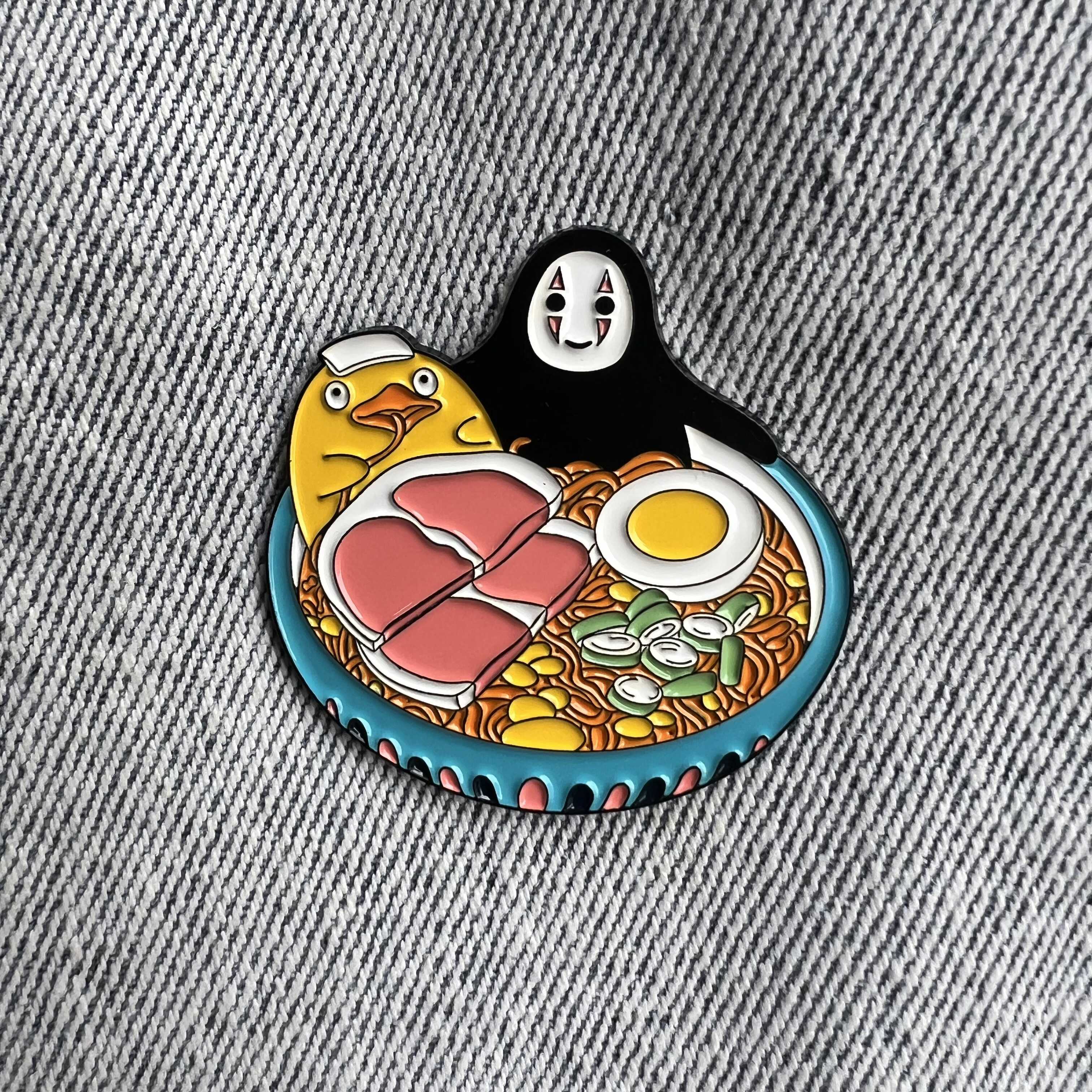 Spirited Away Kaonashi Pin