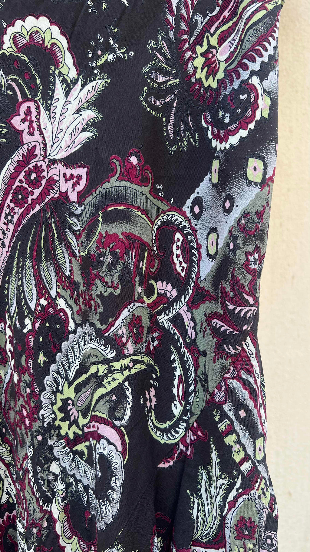 Dark Paisley Print Ruffle Midi Skirt