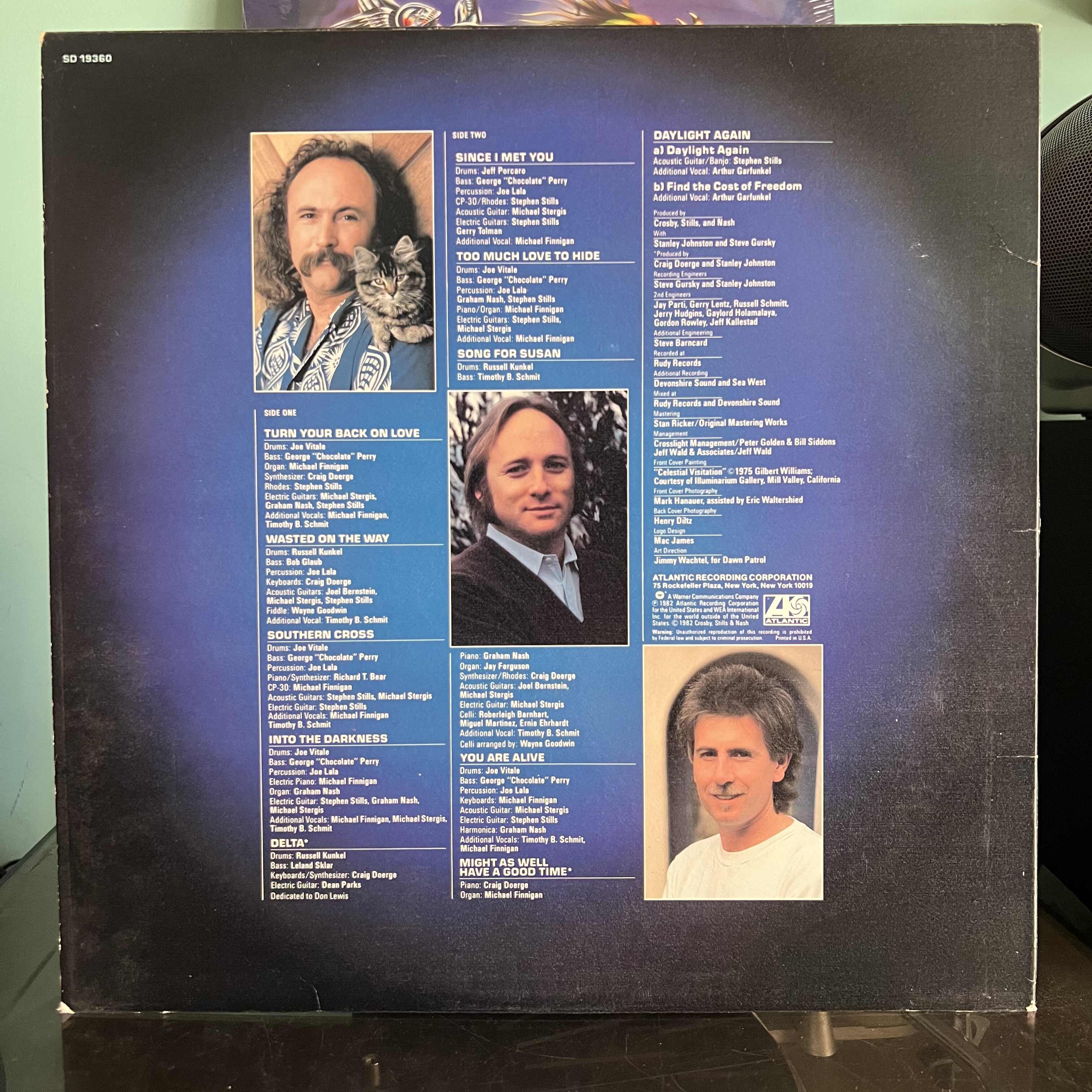 Crosby, Stills & Nash - Daylight Again
