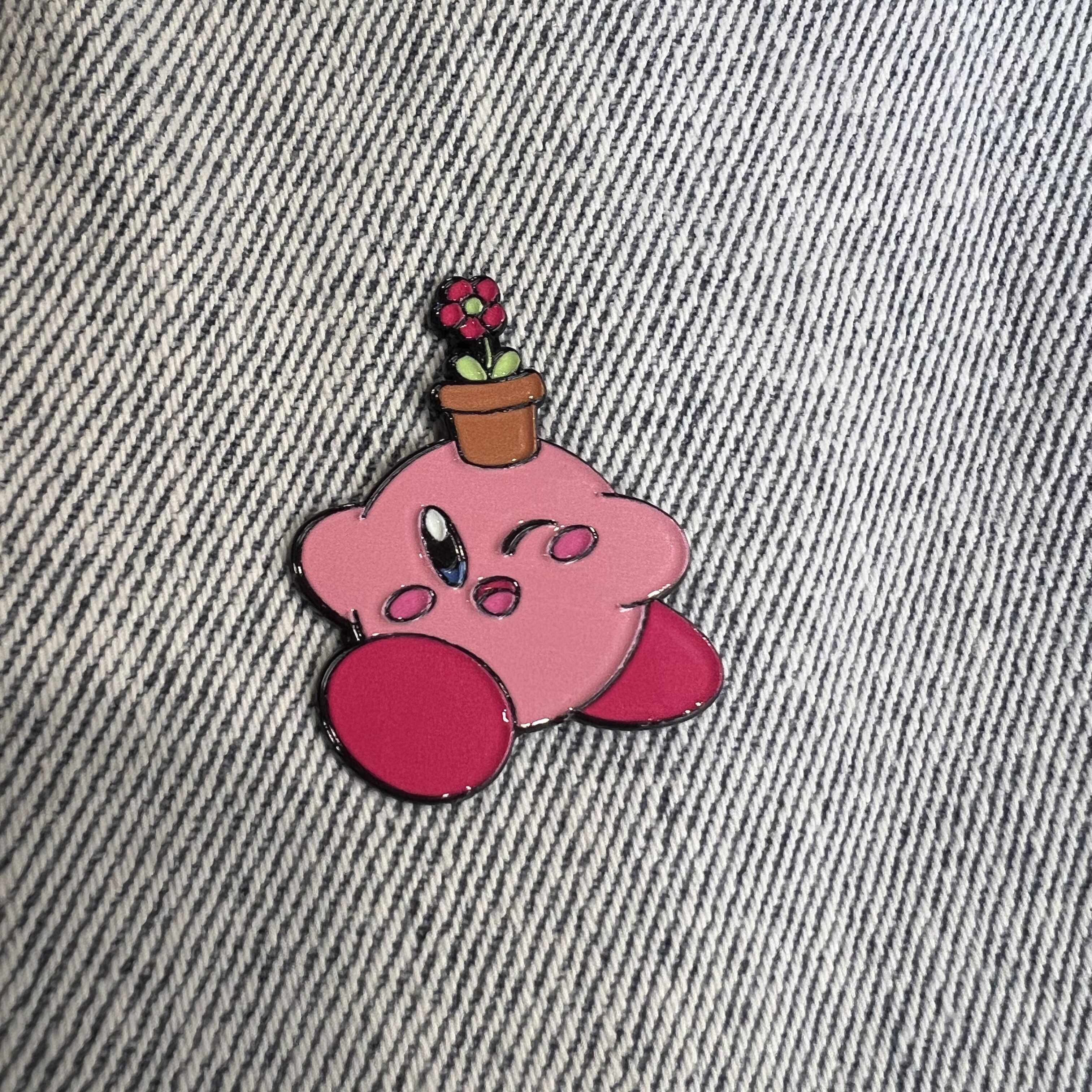 Curby Flower Pot Pin