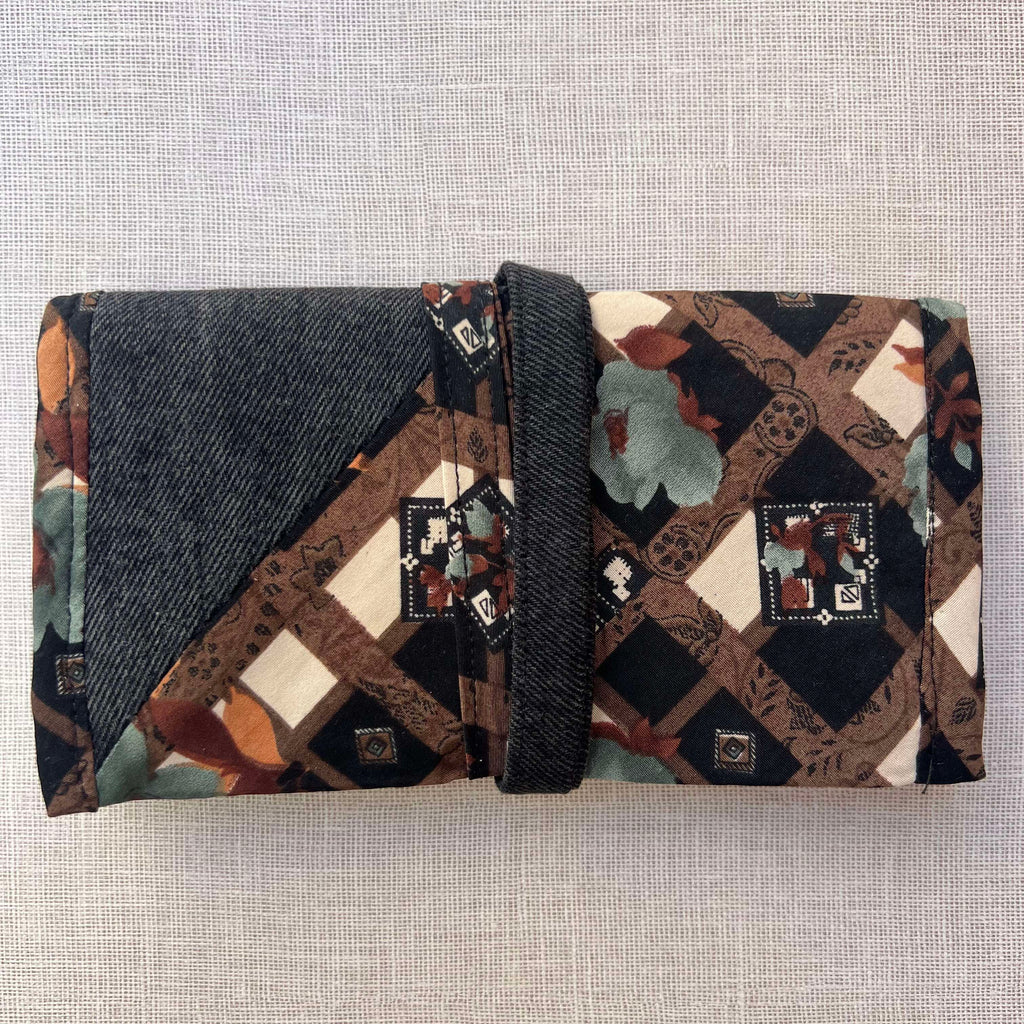 Black Denim Floral Pattern Tobacco Pouch