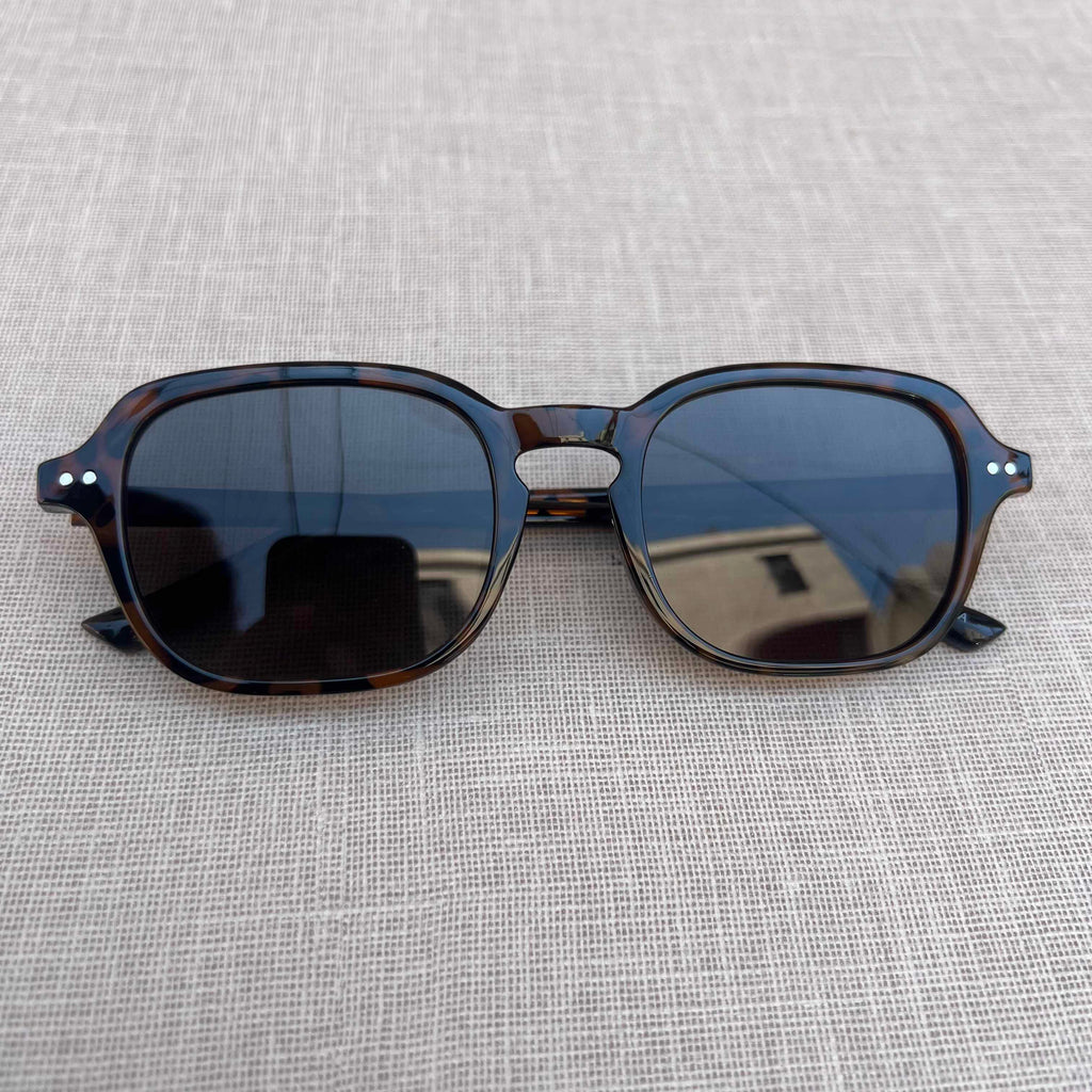 Vintage Squared Tortoiseshell Sunglasses