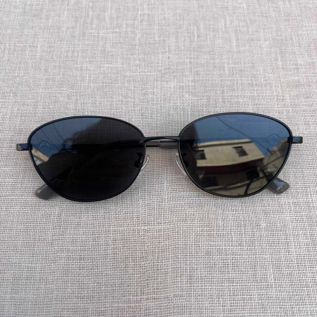 Black Round Metal Sunglasses
