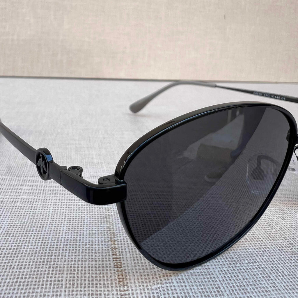 Black Round Metal Sunglasses