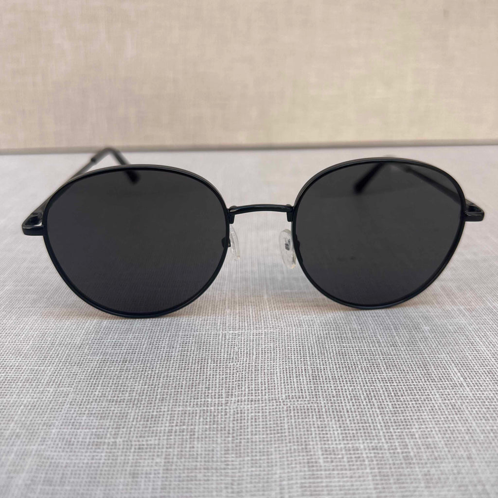 Black Round Sunglasses