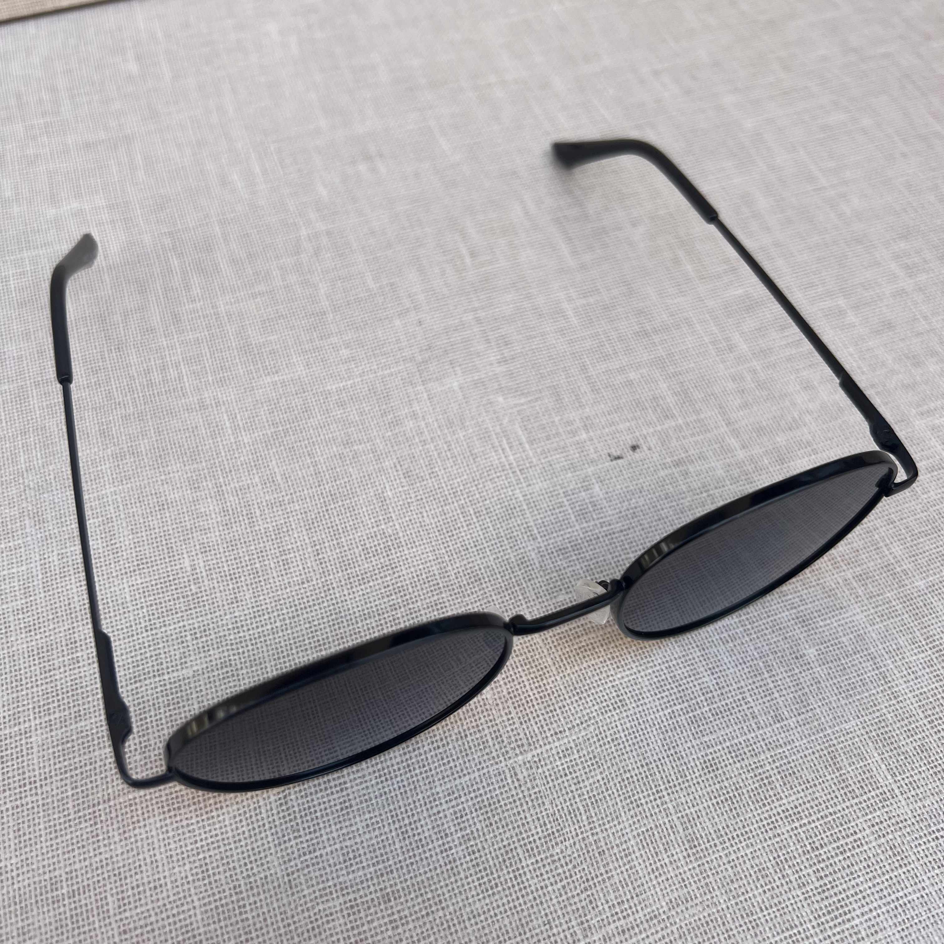Black Round Sunglasses