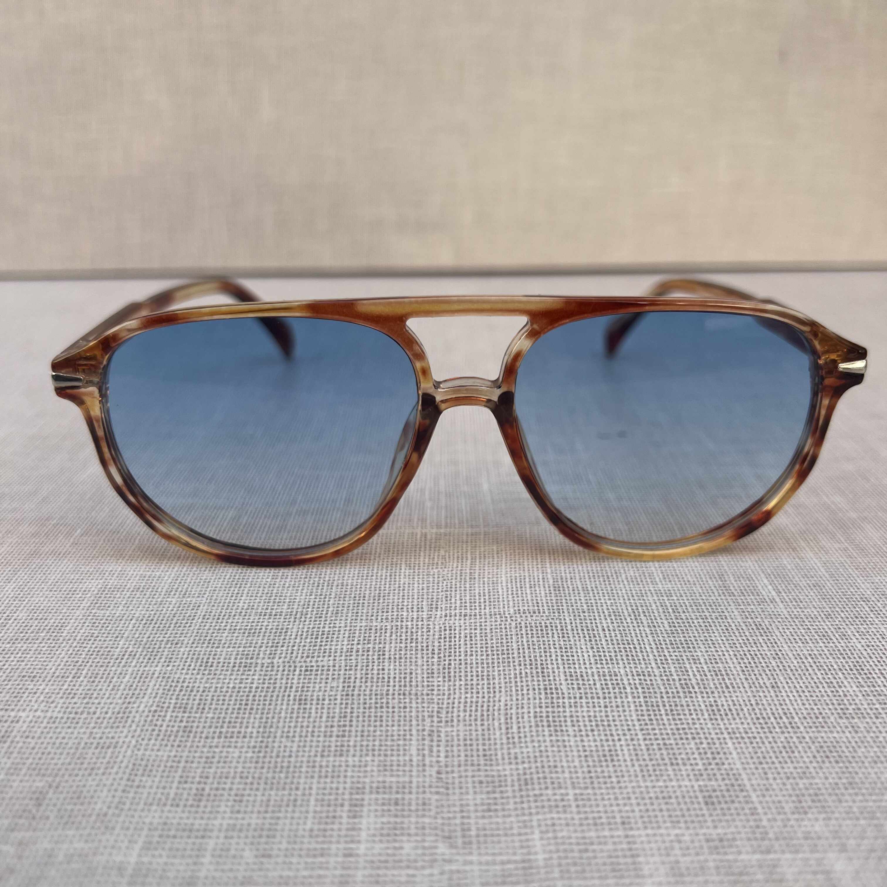 Thick Tortoiseshell Rectangle Sunglasses (Copy)
