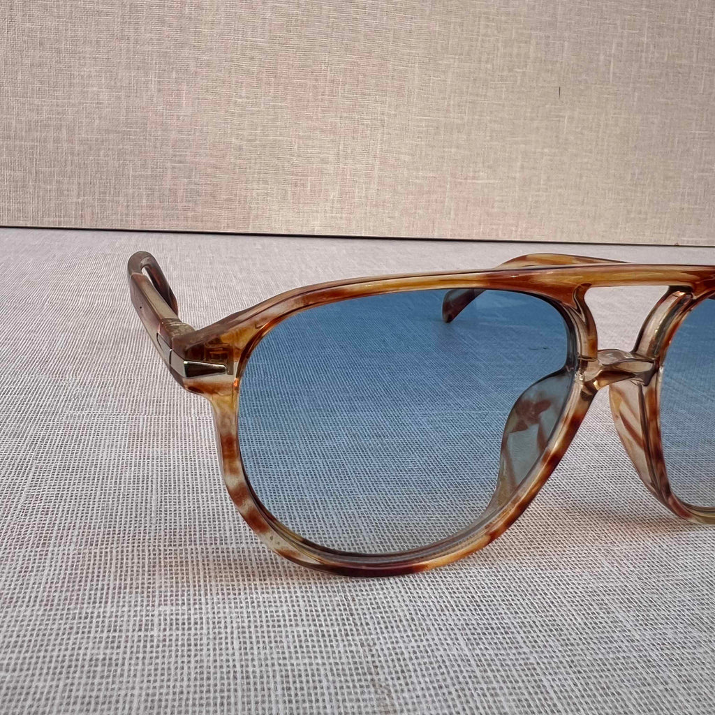 Thick Tortoiseshell Rectangle Sunglasses (Copy)