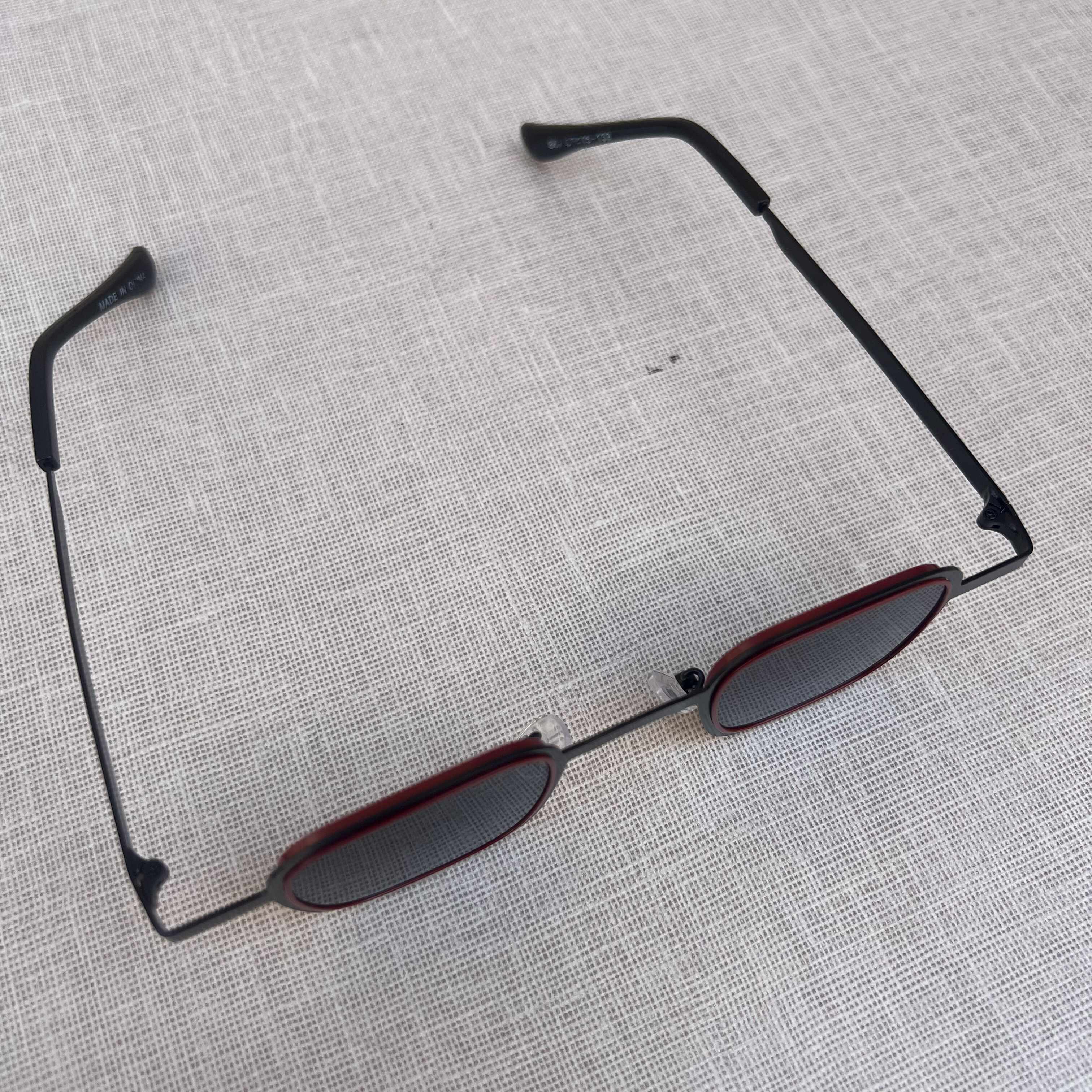 Retro Black Square Sunglasses