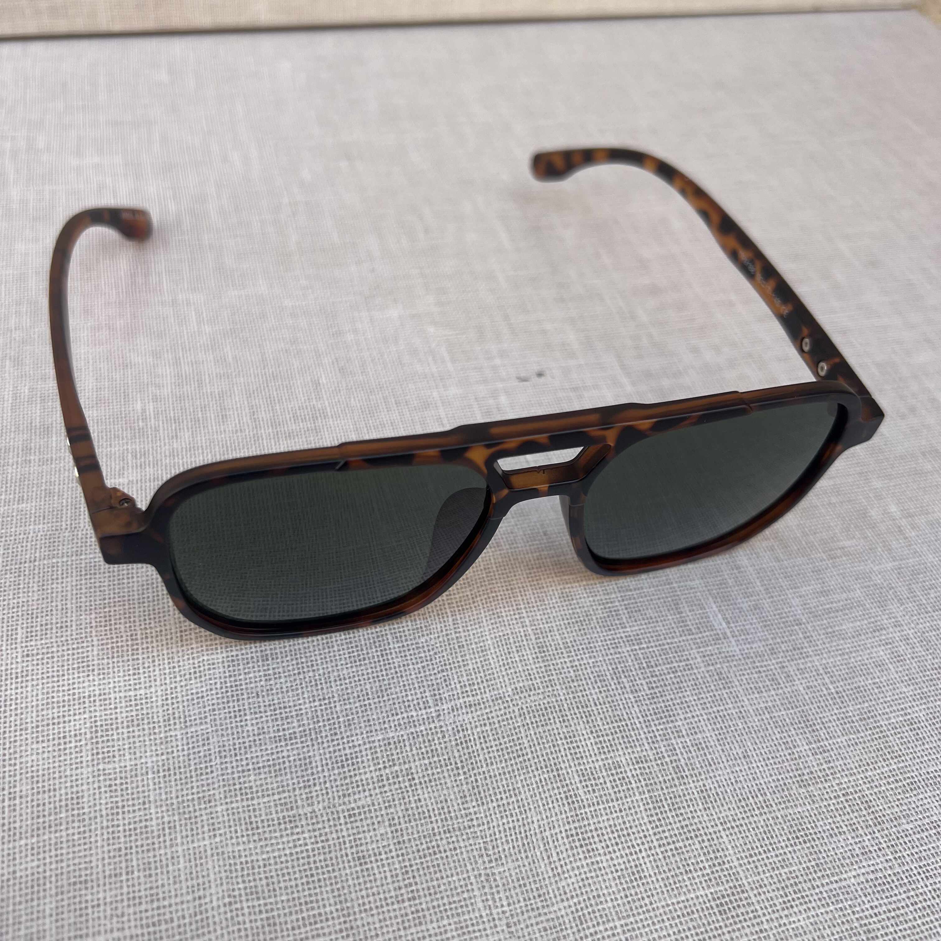Tortoise Shell Aviator Sunglasses