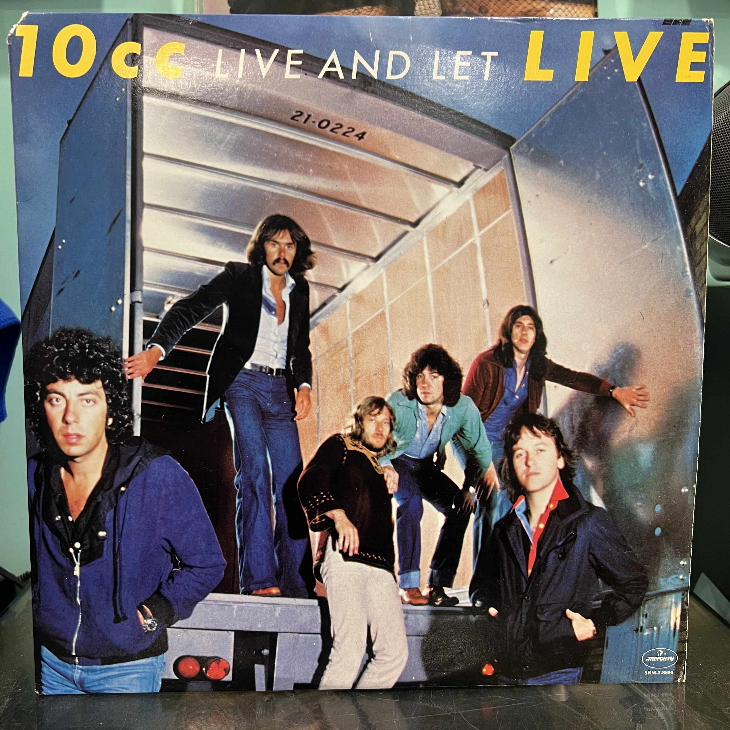 10cc - Live and Let Live