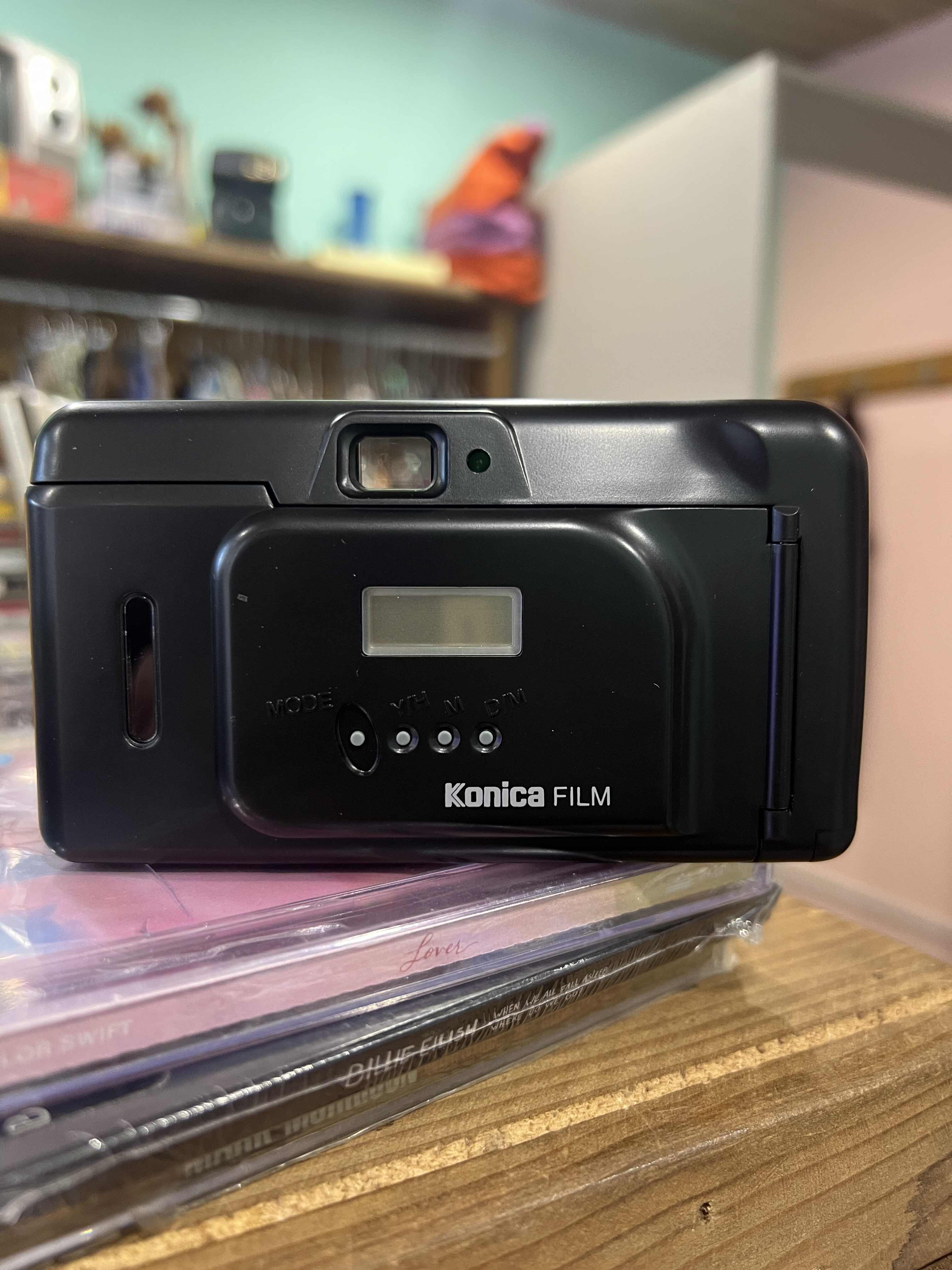 Konica Pop EF-88 Point & Shoot Camera