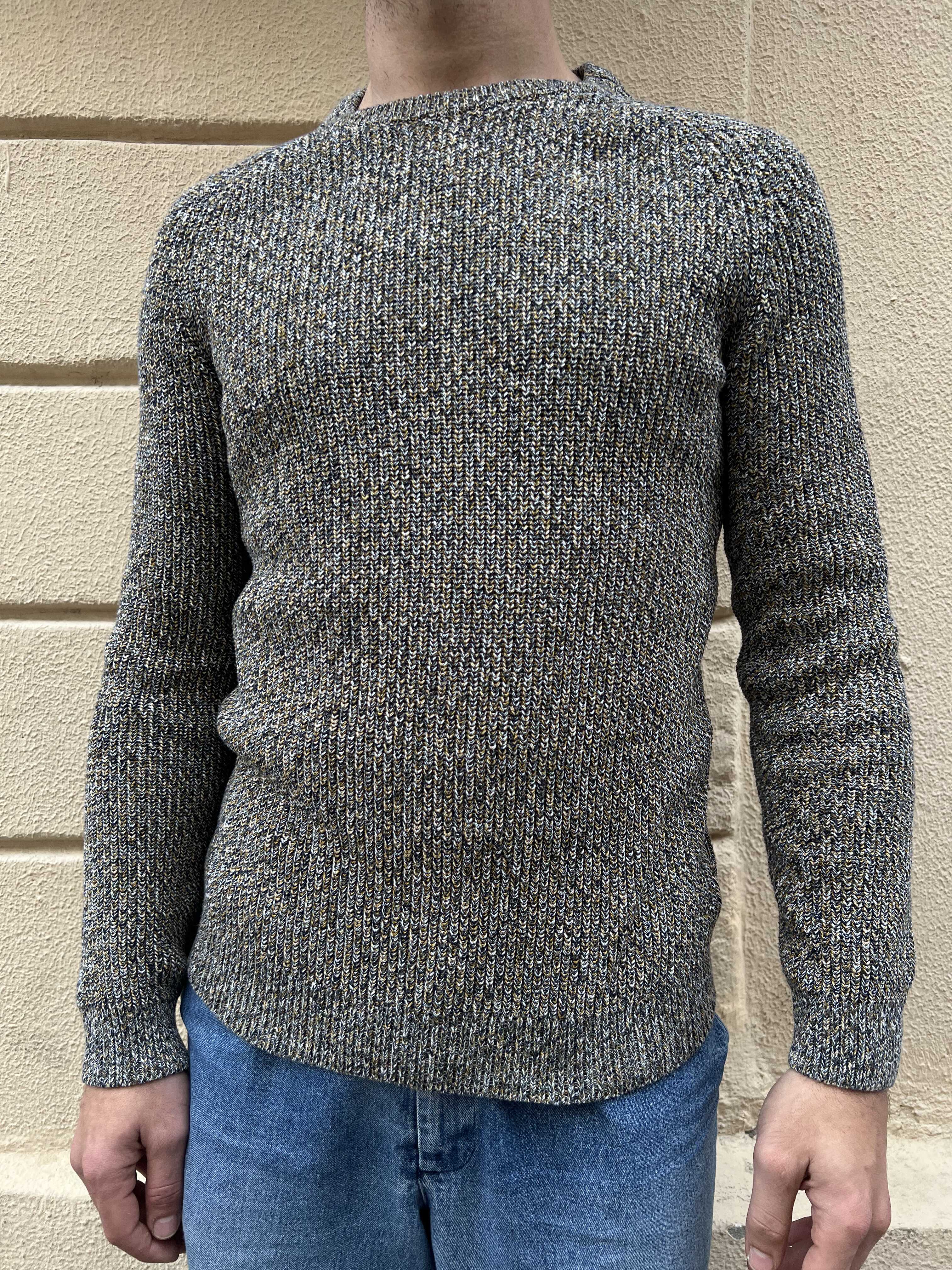 Textured Ribbed Knit Crewneck Sweater