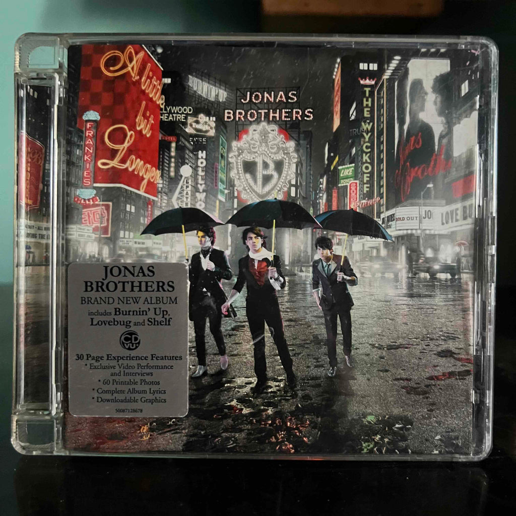 Jonas Brothers - A Little Bit Longer