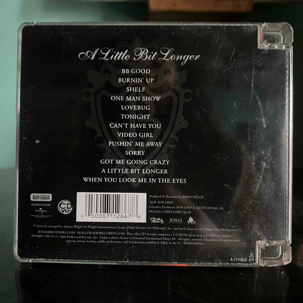 Jonas Brothers - A Little Bit Longer