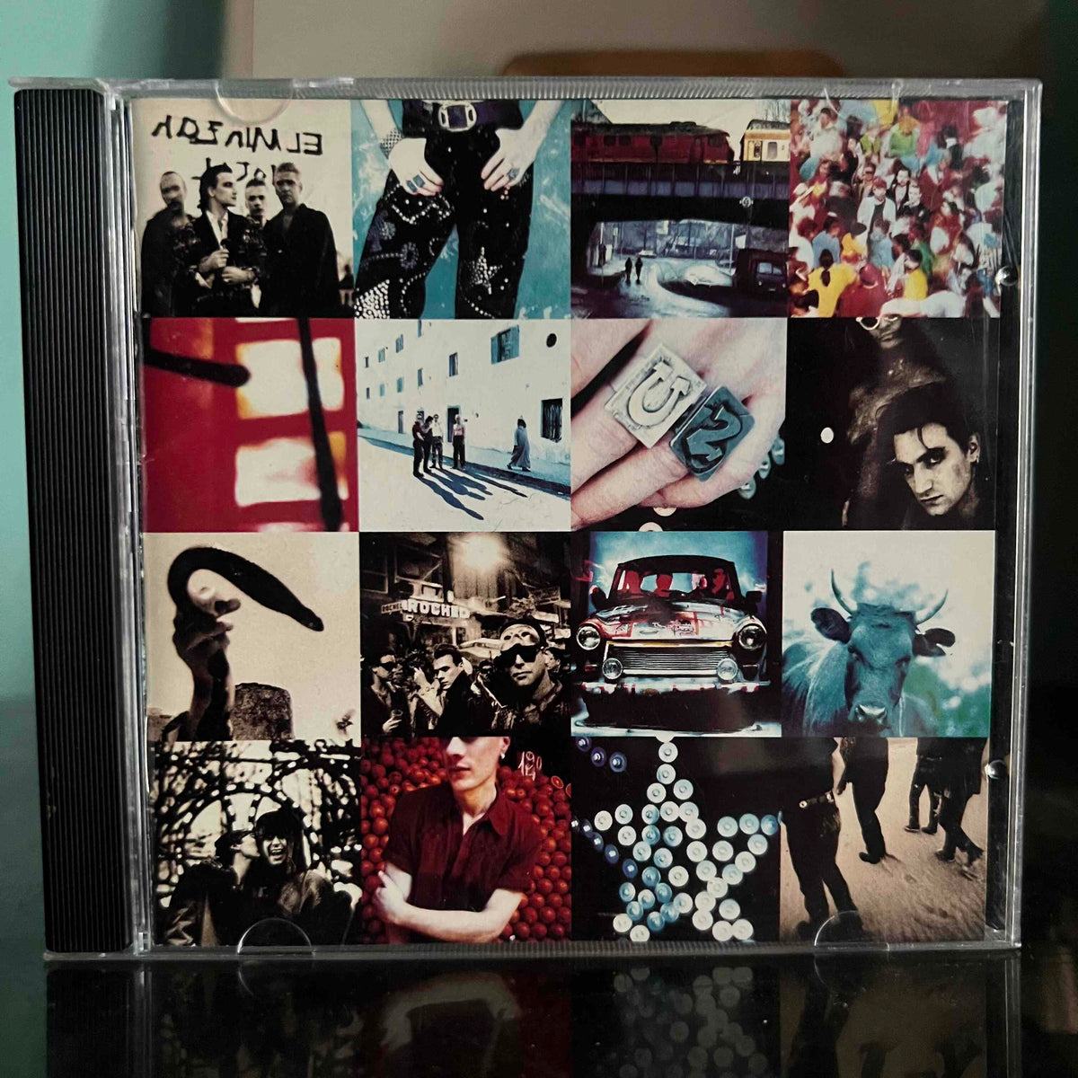 U2 - Achtung Baby
